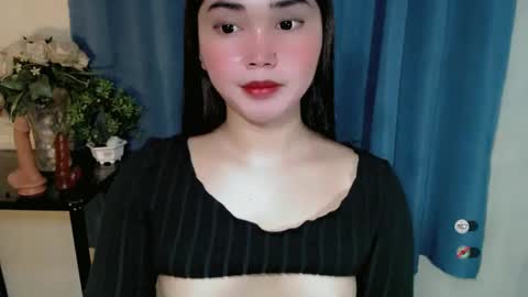 haylee online show from December 11, 2024, 4:49 am