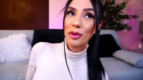 Snapshot of hayliemilf chatting on January 2, 2025, 9:22 am Haylie online show from January 2, 2025, 9:22 am