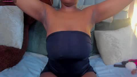 hazel_lanee online show from June 4, 2026, 6:41 am