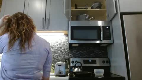 Snapshot of hazel_skye chatting on February 23, 2025, 10:20 pm Hazel online show from February 23, 2025, 10:20 pm