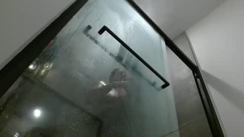 Hazel online show from November 19, 2025, 5:35 pm