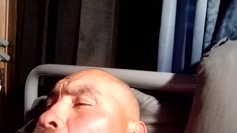 Cloudznpointzsex online show from March 12, 2025, 7:59 pm