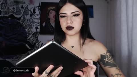 Snapshot of heatherdemonzx_ chatting on February 2, 2025, 11:40 am HEATHER DEMONZX Please help me to reach 100 thumbs up online show from February 2, 2025, 11:40 am