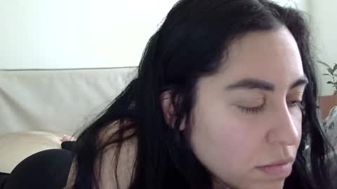 Snapshot of heatwavee chatting on December 16, 2024, 4:38 pm heatwavee online show from December 16, 2024, 4:38 pm