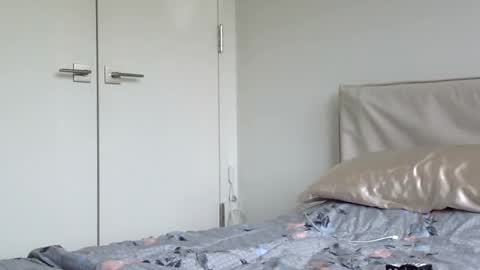 Snapshot of heatwavee chatting on January 13, 2025, 3:47 pm heatwavee online show from January 13, 2025, 3:47 pm