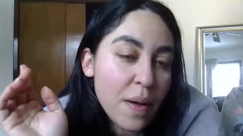 Snapshot of heatwavee chatting on December 14, 2025, 5:29 pm heatwavee online show from December 14, 2025, 5:29 pm