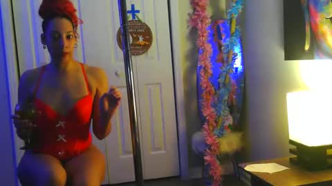 Heavenllyy online show from April 25, 2026, 3:42 am