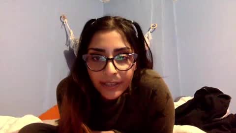 Snapshot of heavensbunny chatting on December 4, 2024, 2:42 am heaven the muslim slut online show from December 4, 2024, 2:42 am