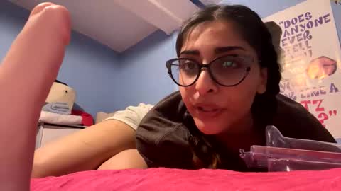 Snapshot of heavensbunny chatting on December 25, 2024, 10:16 pm heaven the muslim slut online show from December 25, 2024, 10:16 pm