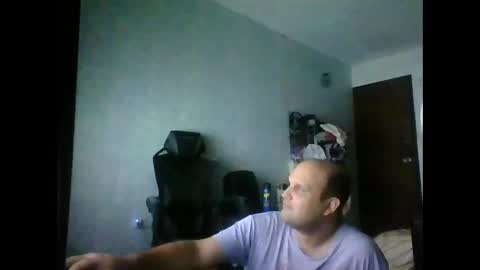 Heavy Rebell online show from October 24, 2025, 4:42 am