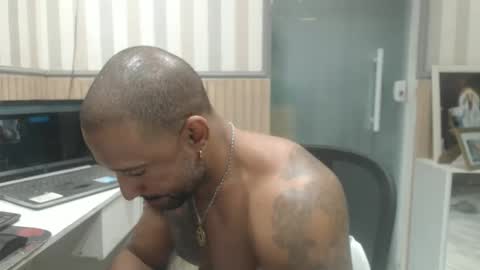 hebertgomes online show from October 28, 2025, 9:50 pm