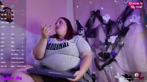 Snapshot of hecate23 chatting on November 1, 2025, 2:08 pm Cath online show from November 1, 2025, 2:08 pm