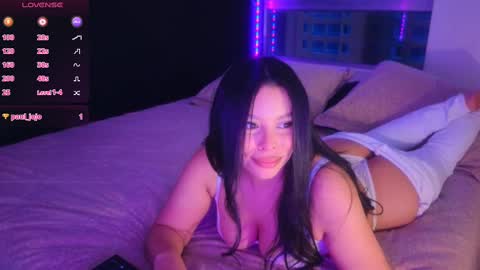Snapshot of hecate_gh chatting on March 8, 2025, 11:18 pm Hecate online show from March 8, 2025, 11:18 pm