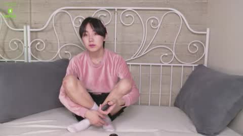 HEEJIN online show from October 6, 2025, 3:42 pm