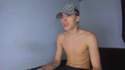 heellboy_ online show from May 24, 2026, 3:44 am