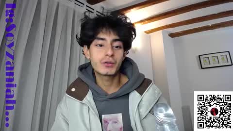 hefestion_ online show from November 21, 2025, 9:13 pm