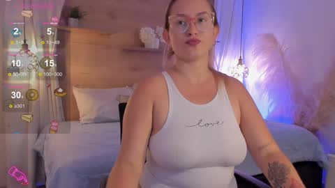Snapshot of heidishayk chatting on February 12, 2025, 7:56 pm ANTARA REY online show from February 12, 2025, 7:56 pm
