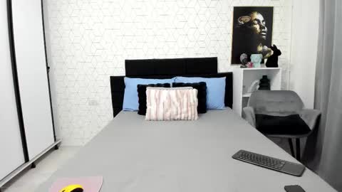 Snapshot of heidixcutie chatting on September 15, 2025, 3:06 am Heidi online show from September 15, 2025, 3:06 am