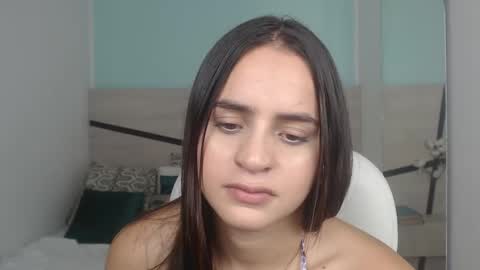 Heidy  online show from February 7, 2025, 8:31 pm