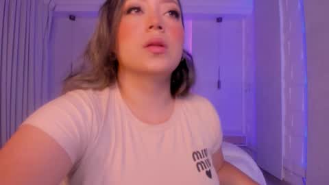 Heidy online show from October 21, 2025, 3:29 am