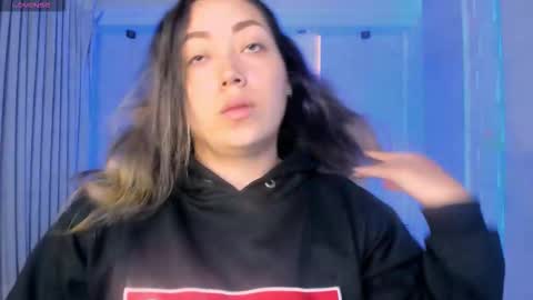 Heidy online show from February 4, 2026, 3:23 am