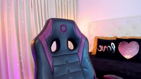              online show from January 10, 2026, 3:58 pm