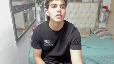 heiker_ online show from October 10, 2025, 2:54 am