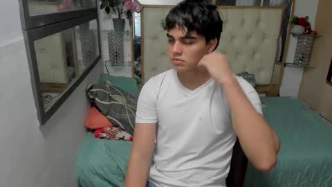 heiker_ online show from October 20, 2025, 3:18 am