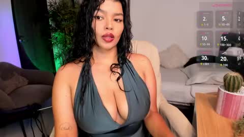 helen_miller online show from May 20, 2026, 3:02 am