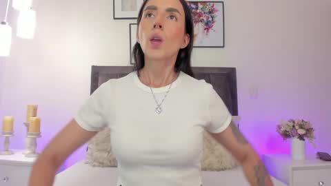 Helen  online show from February 25, 2026, 12:37 pm