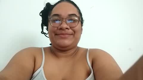 Snapshot of helena_grant chatting on January 10, 2026, 3:25 pm Helena online show from January 10, 2026, 3:25 pm