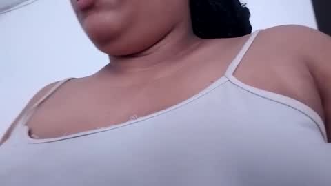 Snapshot of helena_grant chatting on January 11, 2026, 4:45 pm Helena online show from January 11, 2026, 4:45 pm