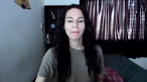 helena_spellman online show from April 22, 2026, 6:42 pm