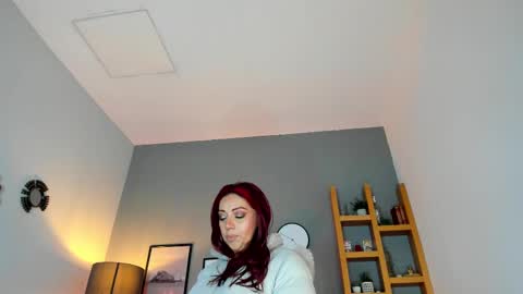 Snapshot of helenaduque_ chatting on September 26, 2025, 11:58 am Helena online show from September 26, 2025, 11:58 am