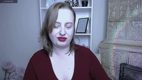 Snapshot of helenbrais chatting on October 20, 2025, 7:20 am Helen online show from October 20, 2025, 7:20 am