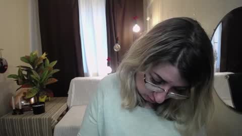 helenenigma online show from March 7, 2025, 6:02 am