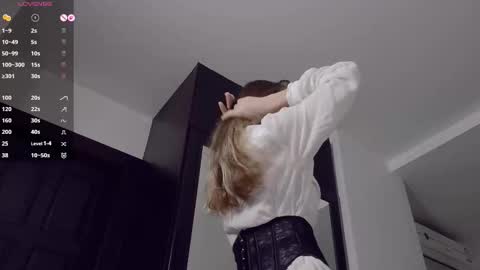 Snapshot of helenharmony chatting on January 15, 2026, 1:54 am helenharmony online show from January 15, 2026, 1:54 am