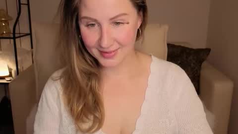 Helen online show from September 28, 2025, 1:33 am