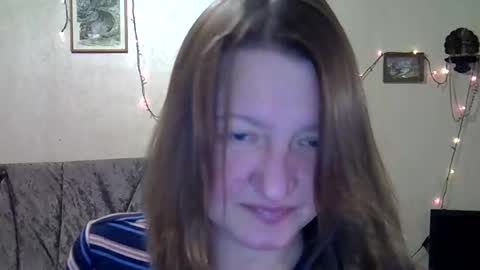 helgacharming online show from December 5, 2025, 4:36 pm