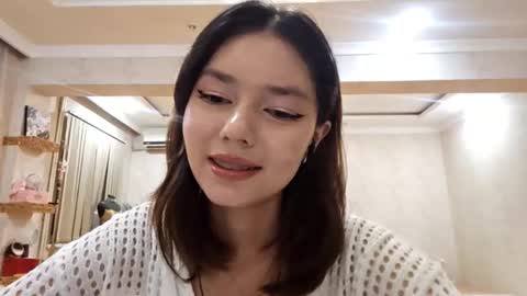 Alice online show from October 17, 2025, 7:38 pm