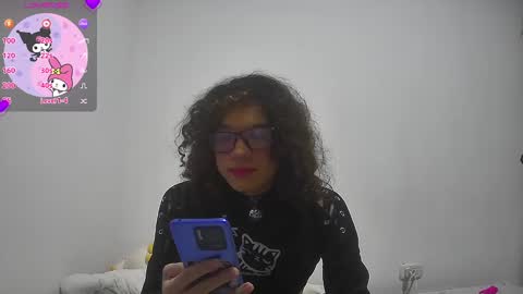 Snapshot of helia_n_amy chatting on December 15, 2024, 2:19 am Helia Transfem and Amy online show from December 15, 2024, 2:19 am