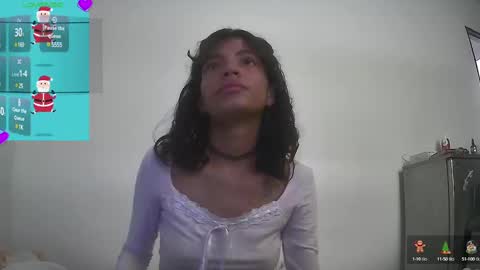 Snapshot of helia_n_amy chatting on December 22, 2024, 4:17 pm Helia Transfem and Amy online show from December 22, 2024, 4:17 pm