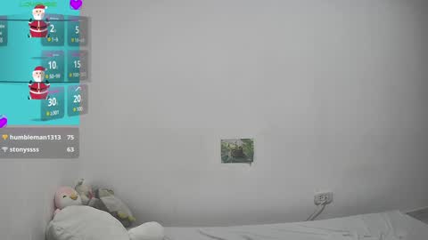 Snapshot of helia_n_amy chatting on December 30, 2024, 10:55 pm Helia Transfem and Amy online show from December 30, 2024, 10:55 pm