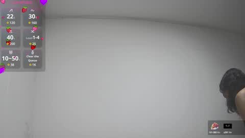 Snapshot of helia_n_amy chatting on January 6, 2025, 12:02 pm Helia Transfem and Amy online show from January 6, 2025, 12:02 pm