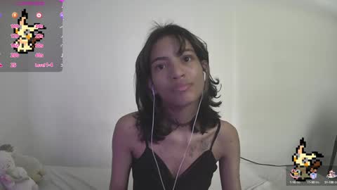 Snapshot of helia_n_amy chatting on January 21, 2025, 7:39 pm Helia Transfem and Amy online show from January 21, 2025, 7:39 pm