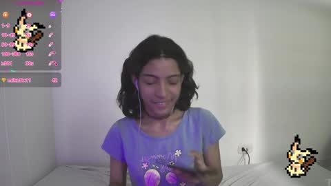 Snapshot of helia_n_amy chatting on January 28, 2025, 8:15 pm Helia Transfem and Amy online show from January 28, 2025, 8:15 pm