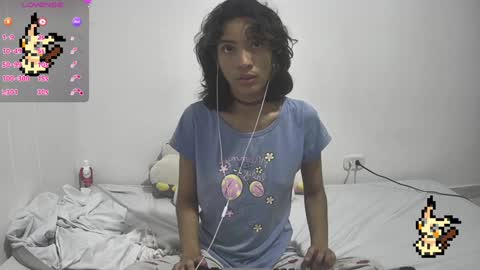 Snapshot of helia_n_amy chatting on January 29, 2025, 11:35 pm Helia Transfem and Amy online show from January 29, 2025, 11:35 pm