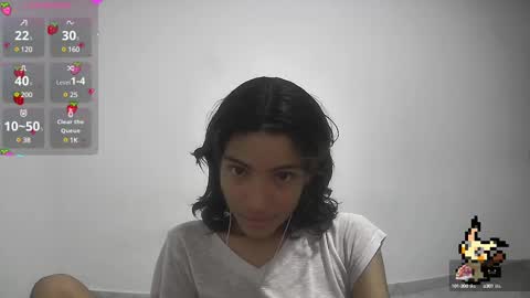 Snapshot of helia_n_amy chatting on February 14, 2025, 4:15 am Helia Transfem and Amy online show from February 14, 2025, 4:15 am