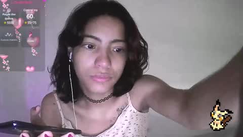Snapshot of helia_n_amy chatting on February 21, 2025, 12:28 pm Helia Transfem and Amy online show from February 21, 2025, 12:28 pm