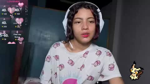 Helia Transfem and Amy online show from November 5, 2025, 12:27 pm